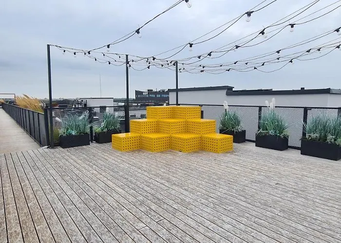 In & Radio דירה *